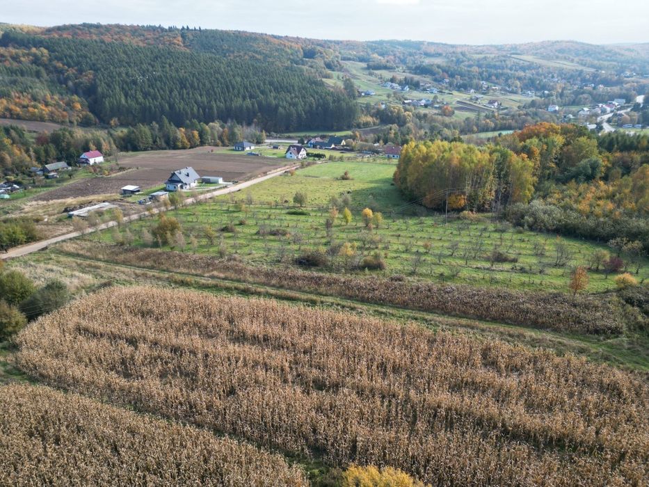 Działka 26 at w Pruchniku Górnym ul. Miodowa zdjęcia z drona