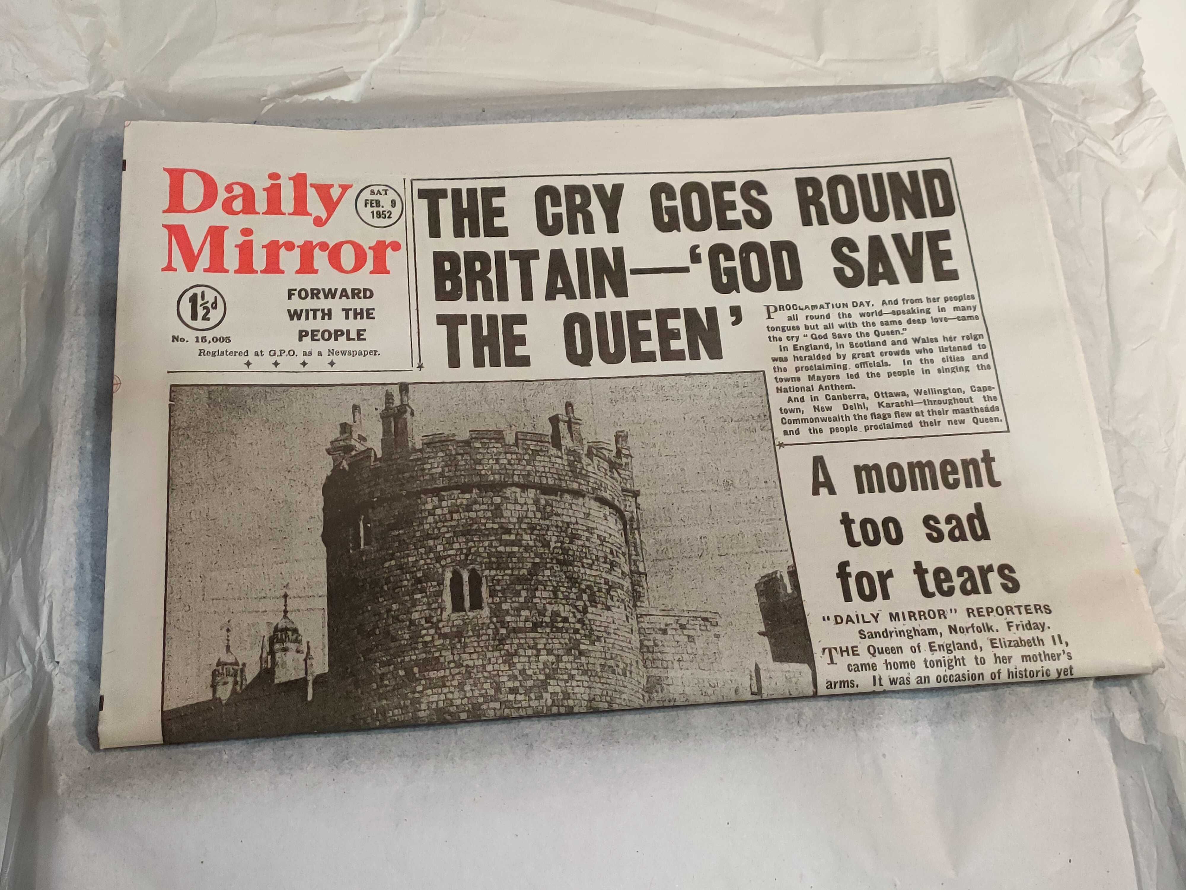 jornal "God SAVE The QUEEN"