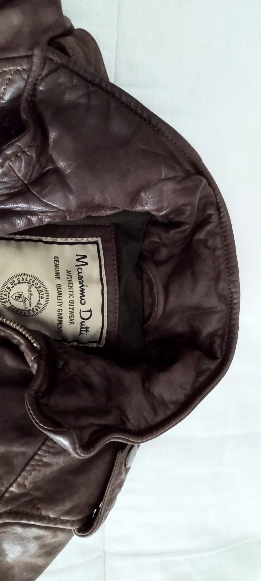 Casaco em pele genuína Massimo Dutti