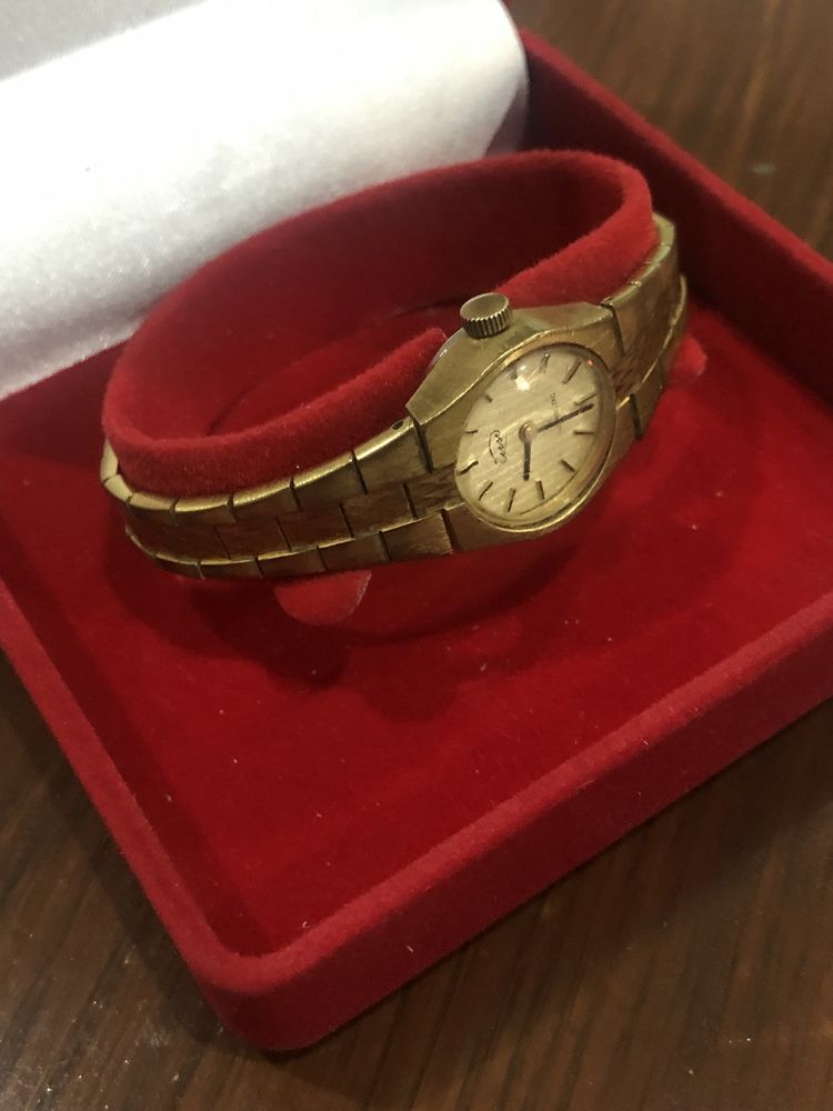 Zabytkowy zegarek damski marki Euso Vintage