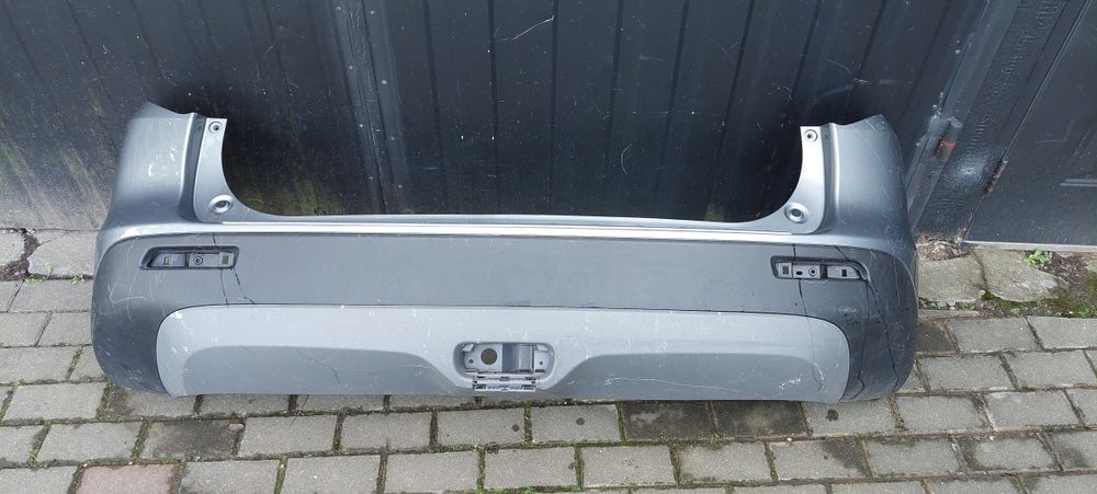 Suzuki Vitara 3 III lift 18- zderzak tył tylny oryginalny