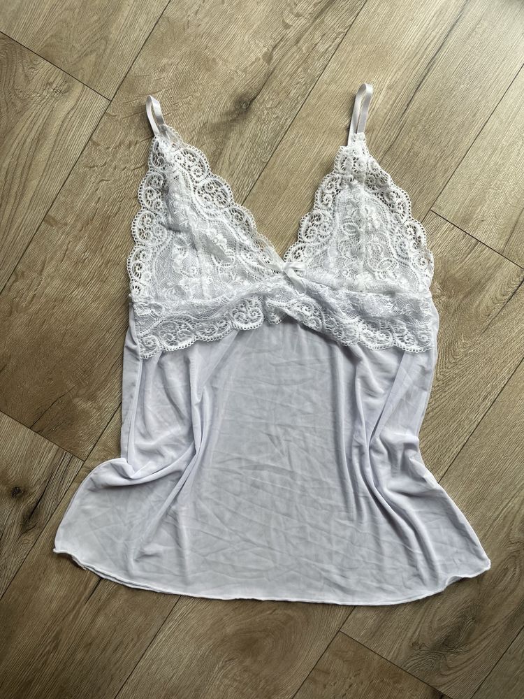 Komplet zestaw nocna koszulka koronkowa stringi sexy randka biala