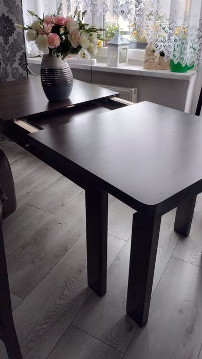 Stół rozkładany + 4 krzesła