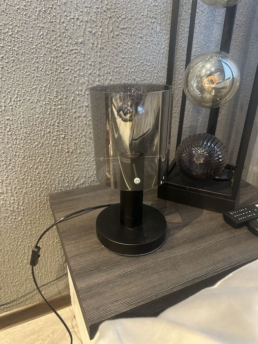Lampka na szafke