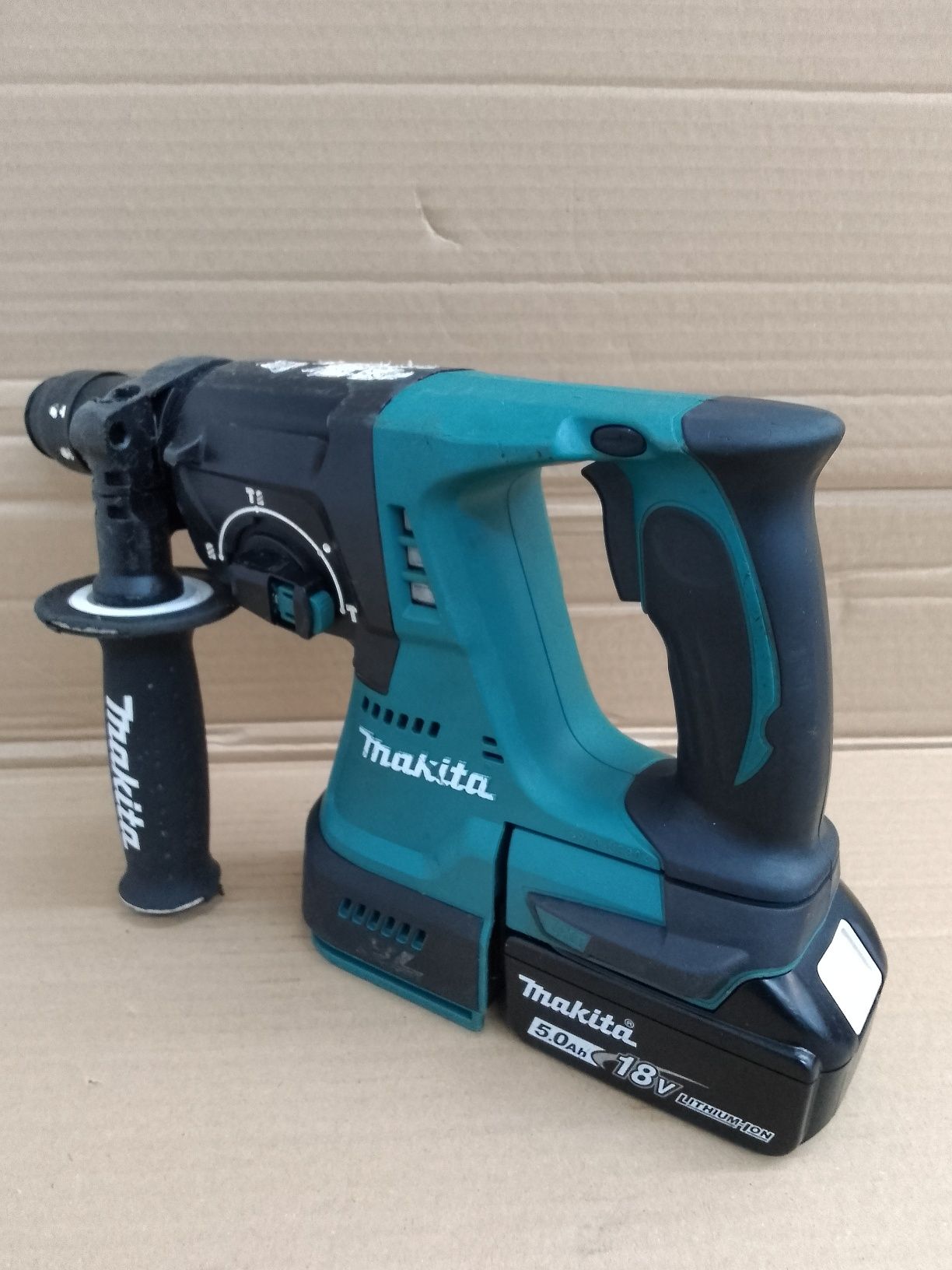 Makita DHR243 Młotowiertarka Udarowa 3Funk SDSPlus Brushless 5.0Ah