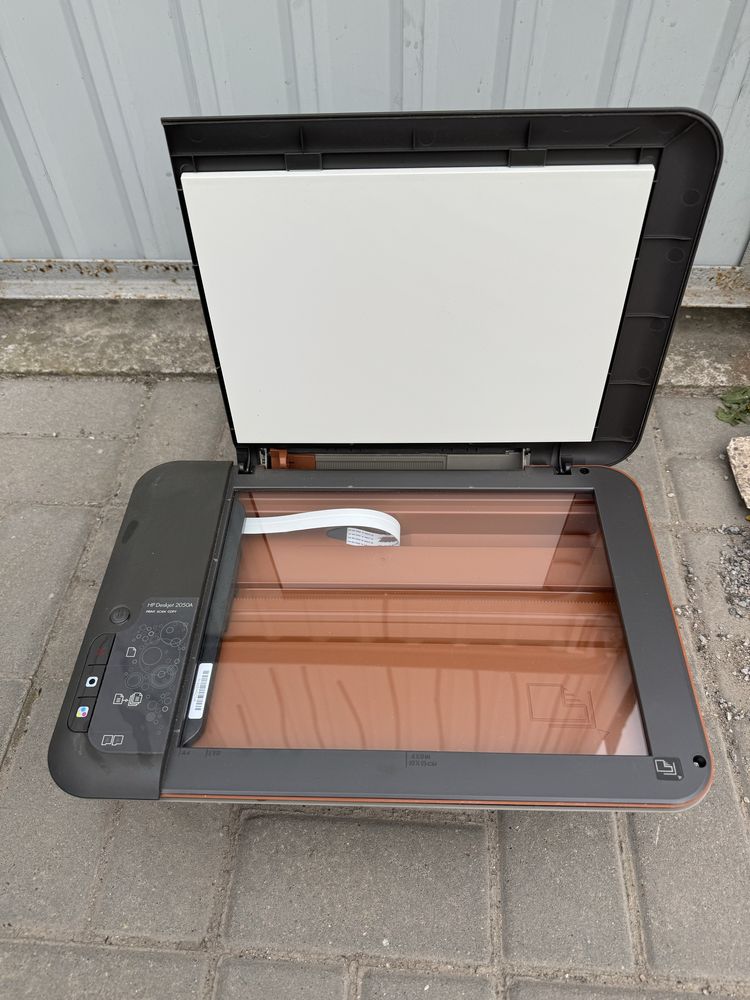 Принтер HP Deskjet 2050A