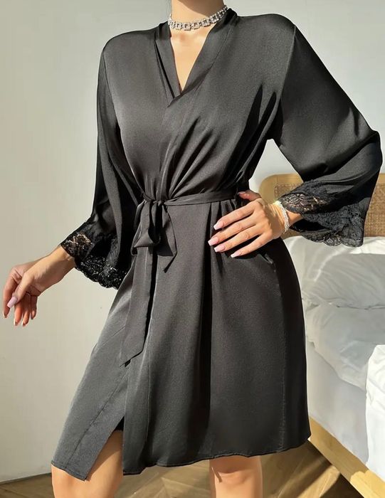 Пенюар (нічна сорочка та халат )