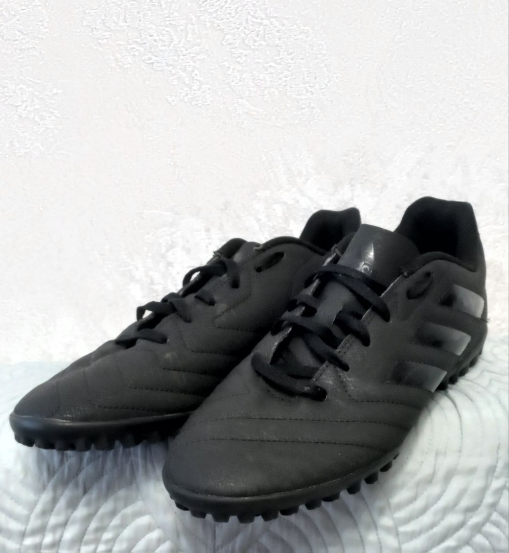 Сороконіжки Adidas оригінал 43.5р