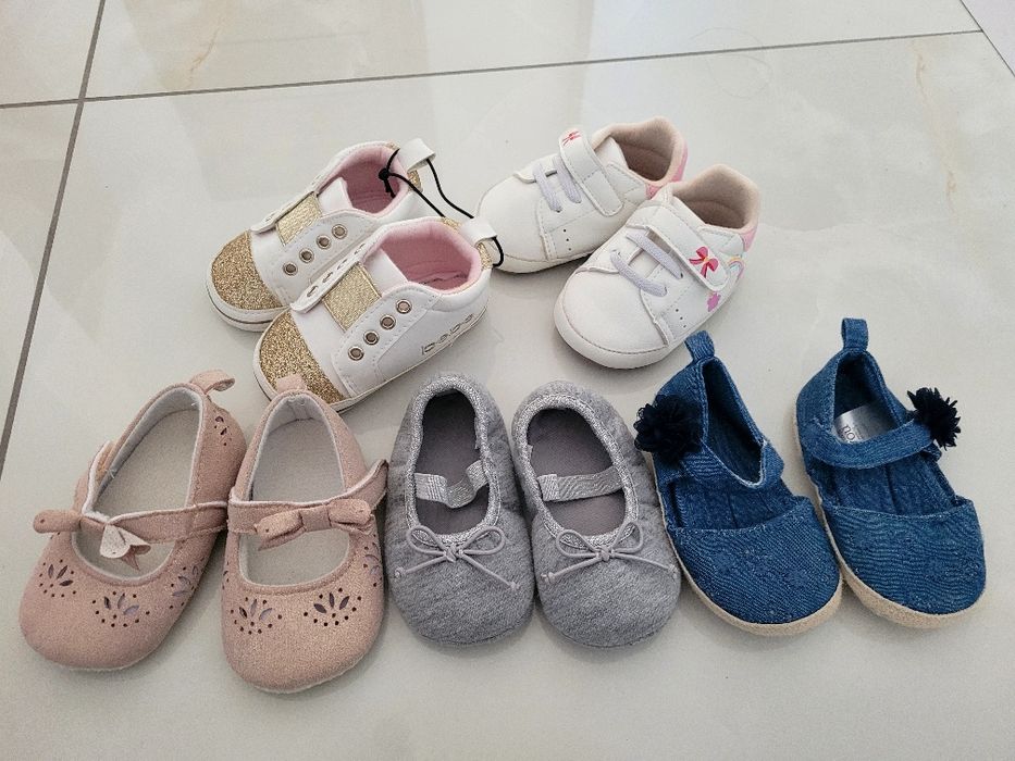 Buciki niechodki dla dziewczynki