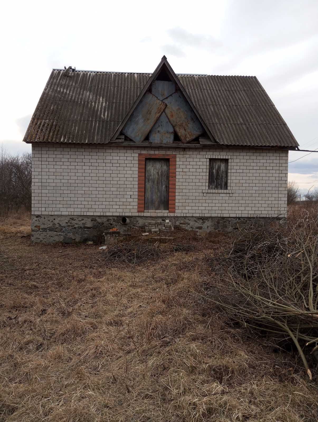 Продам недобудований будинок Звягель