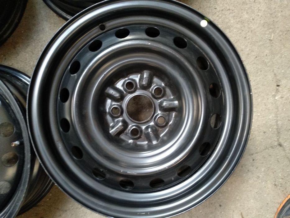 Felgi stalowe Toyota avensis, verso celica 15" 5x100 6J Et 39