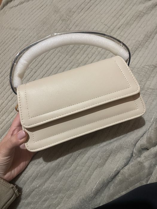 Сумка клатч. Нова. Беж