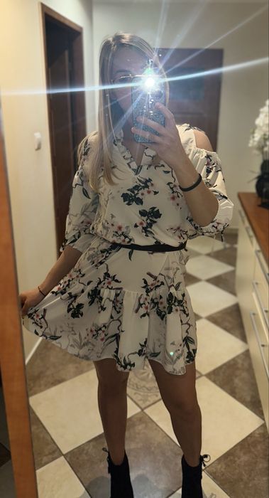 Sukienka oversize kwiaty