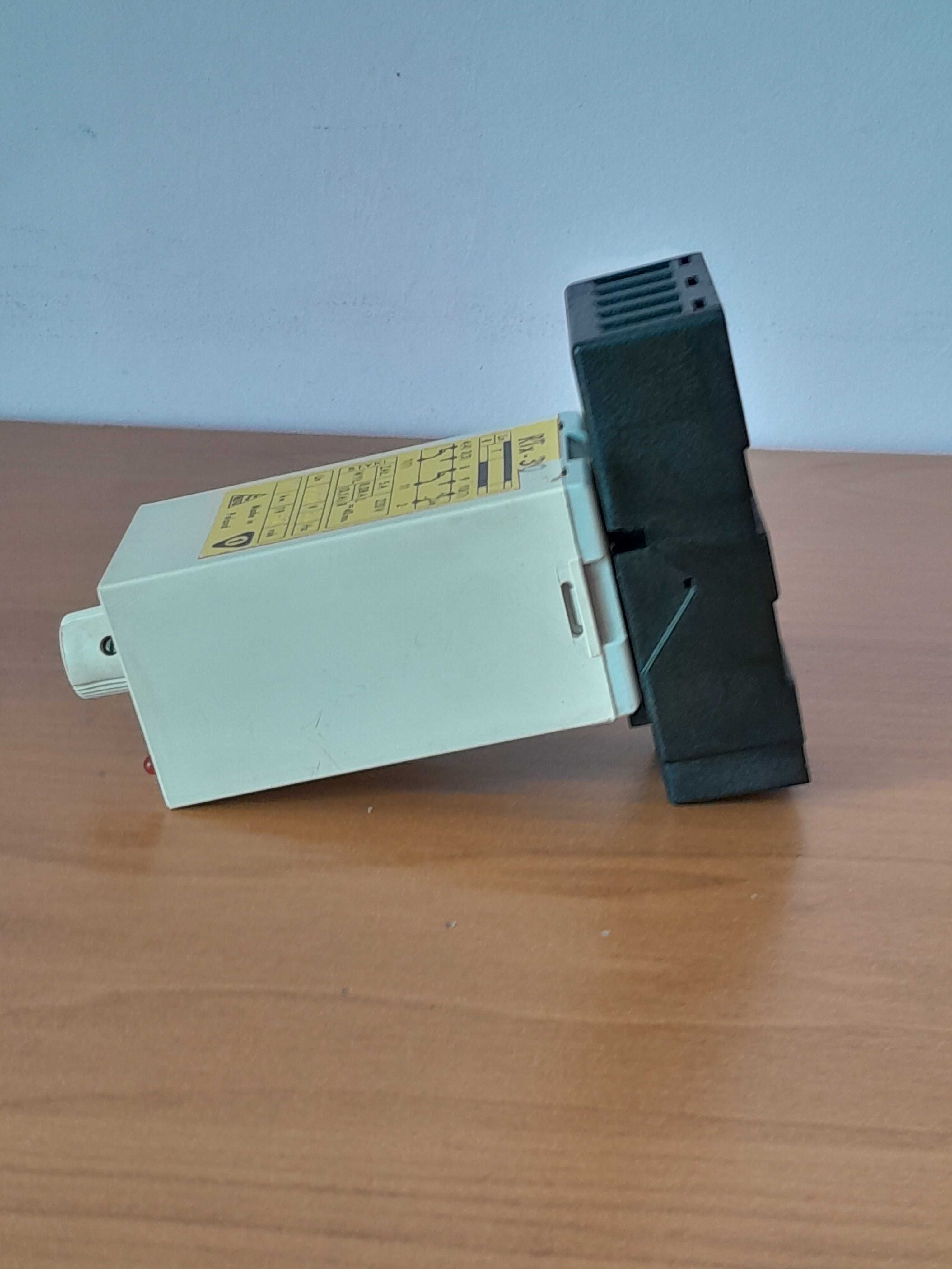 Przekaźnik czasowy RTx-30 polskiej produkcji REFA