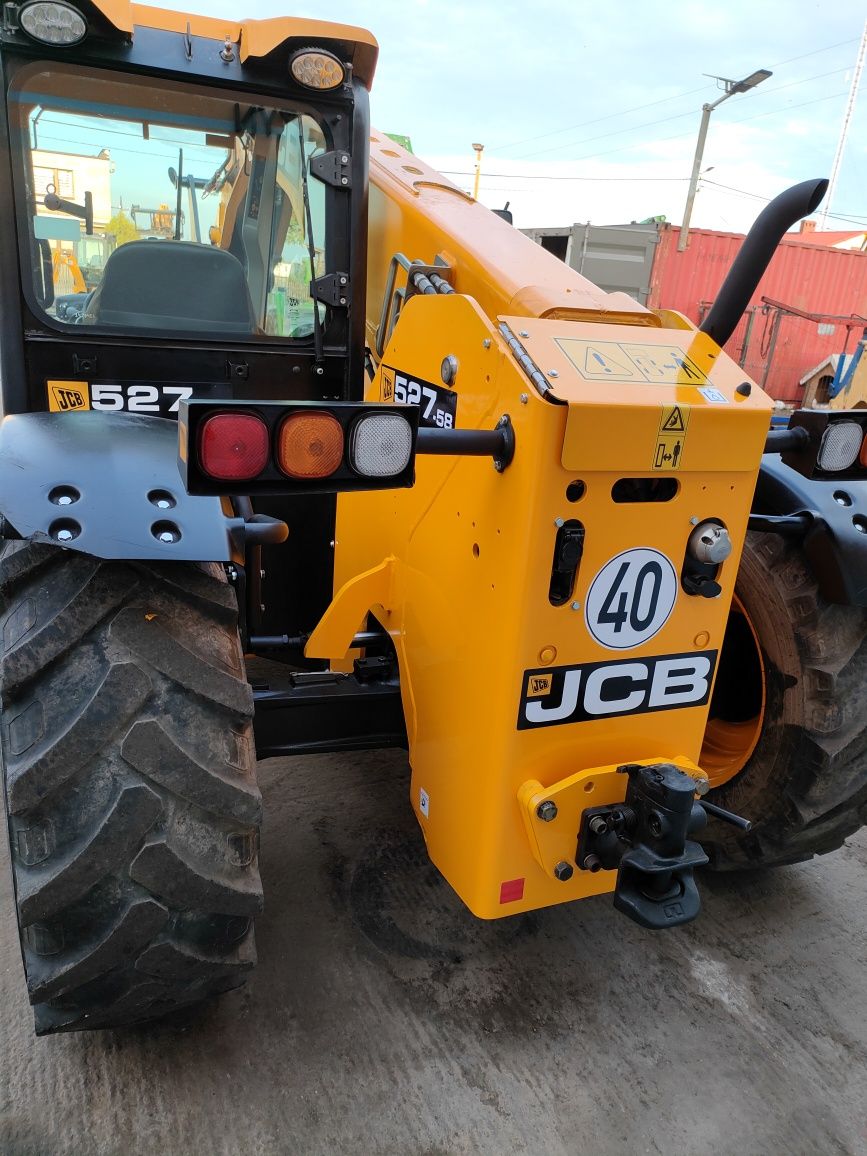 Ładowarka teleskopowa JCB 527-58 Agri 2012 rok
