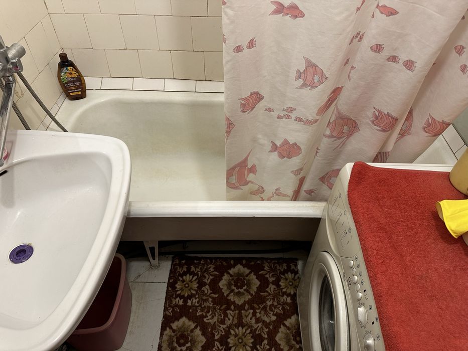 Оренда окремої кімнати для дівчини на Замості, Петроцентр. Варшавська