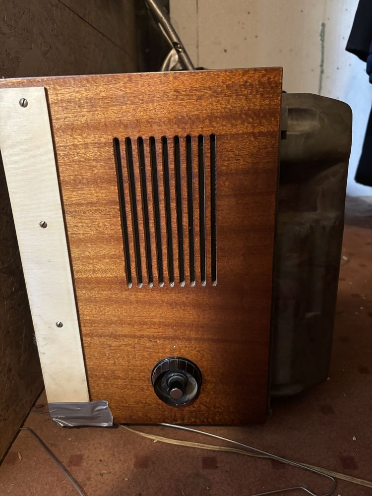 Stary telewizor LAZURYT 102 !