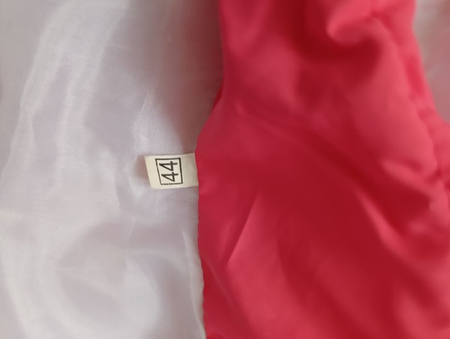 Жилетка кораллового цвета, 44 размер