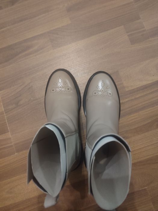 Челсі/ботинки Шкіряні Estro 39р.