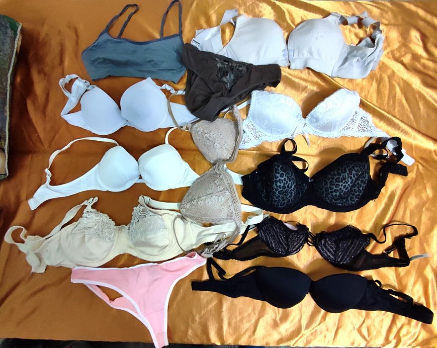 Нижнее белье. Цена за всё. Бюст-ры 1-3 р, трусы 46 р