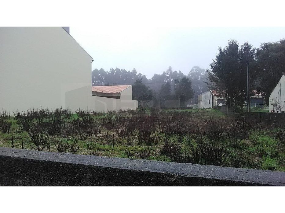 Terreno urbano - Esgueira