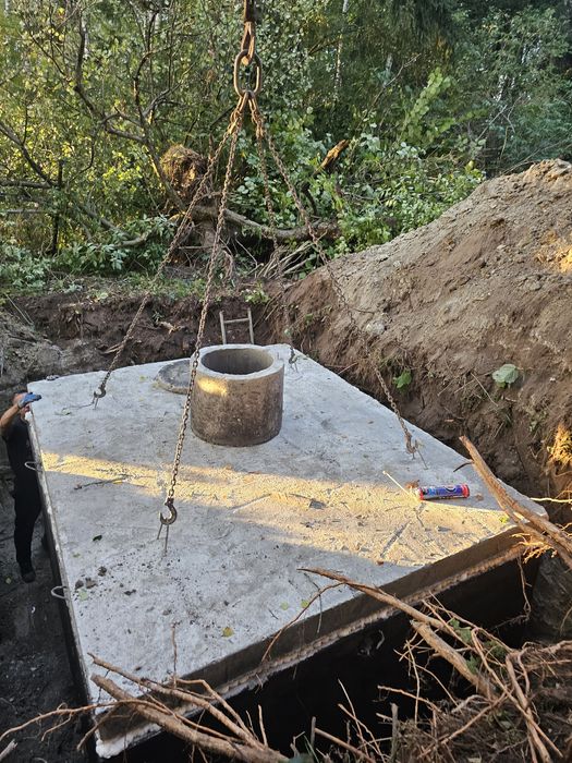 szambo kanał przydomowa oczyszczalnia ścieków zbiornik betonowy