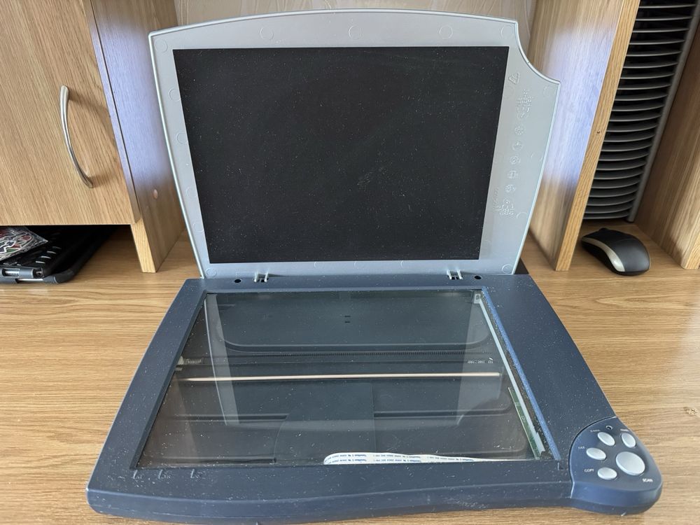 Сканер Mustek BearPaw 2400CU