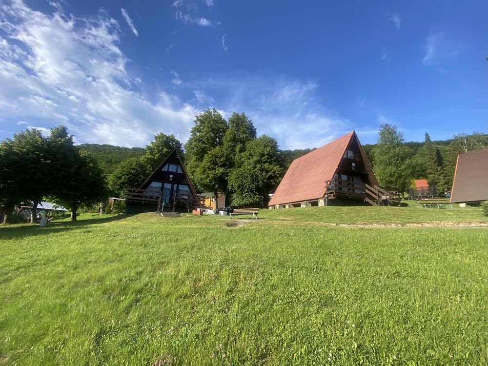 Chatka bieszczadzka domek Bóbrka Solina noclegi domki