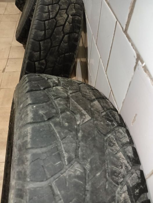 Зимня гума 235/75  r15 Hilfy