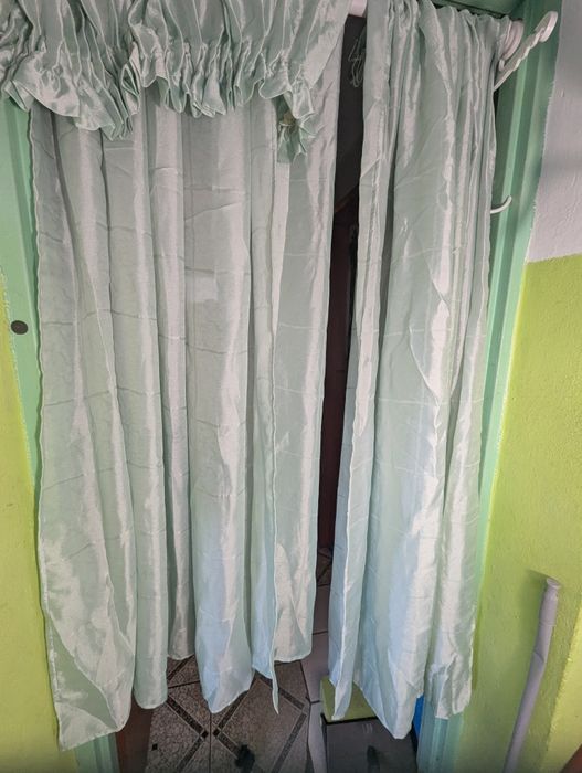 2 satynowa zaslony, groszkowe, seledynowe, zielone