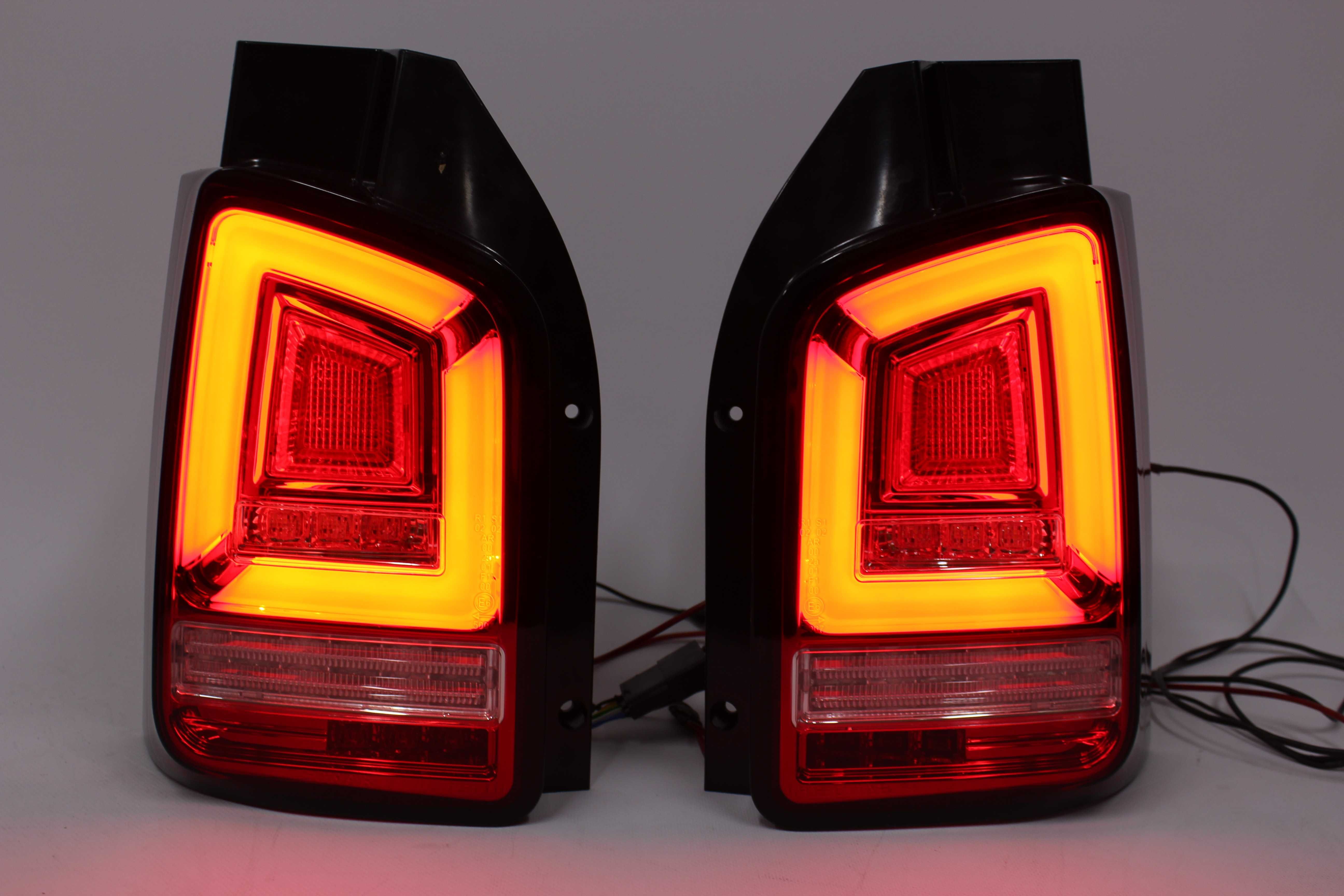Lampy tył tylne VW Transporter T5 10-15 DRZWI LED BAR Dynamiczne NEON