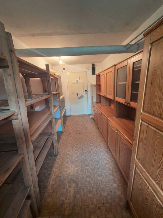 Magazyn Lokal Pomieszczenie 12m2 os. Piastowskie prąd + CO usługowe