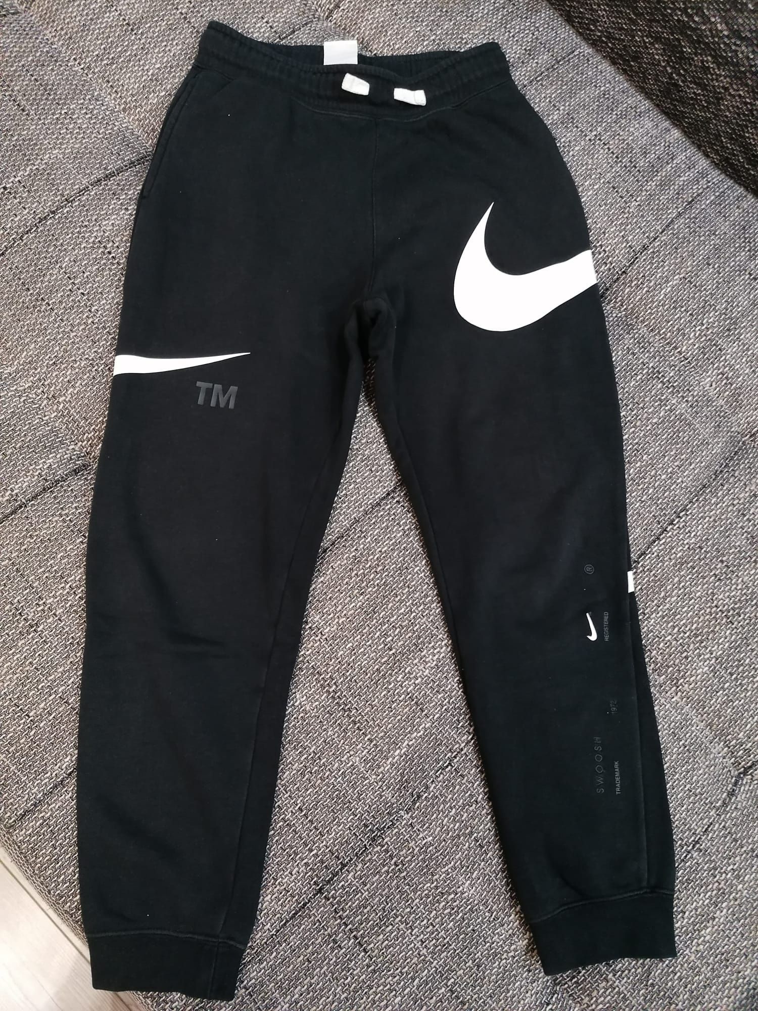 Dres Nike roz.L(147-158)