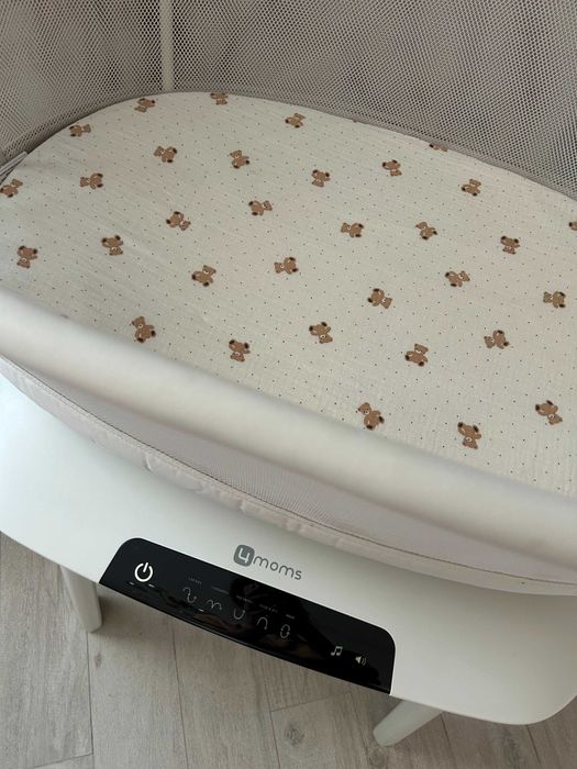 Люлька, колиска, ліжечко 4moms MamaRoo Sleep Bassinet