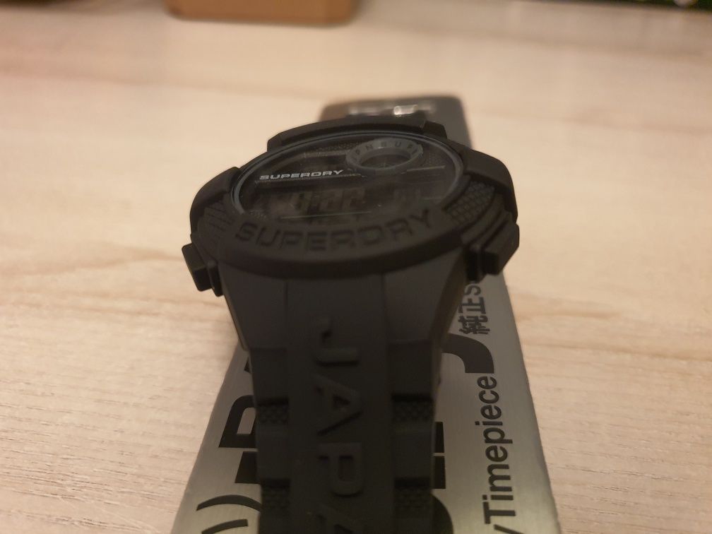 Zegarek SuperDry jak gshock