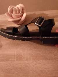 Czarne sandały New Look