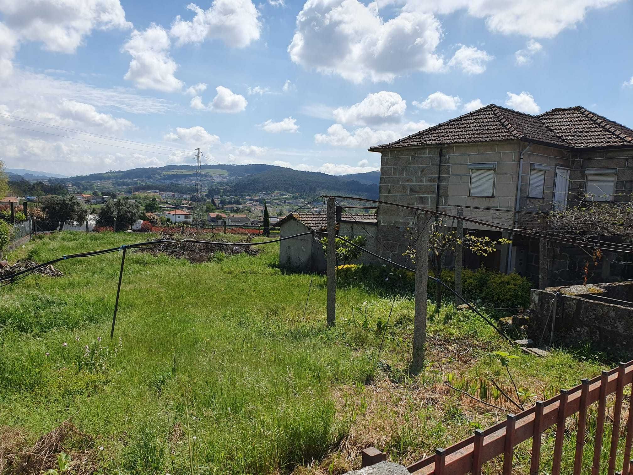 Moradia independente em Irivo