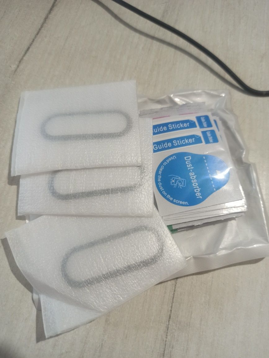 Akcesoria Xiaomi Mi Band 5/6 + urządzenie (uszkodzone na części)