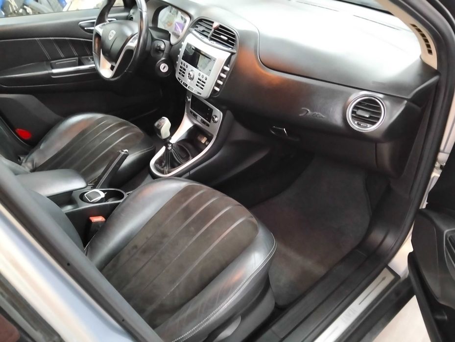 lancia delta platinium 1.6 jtd