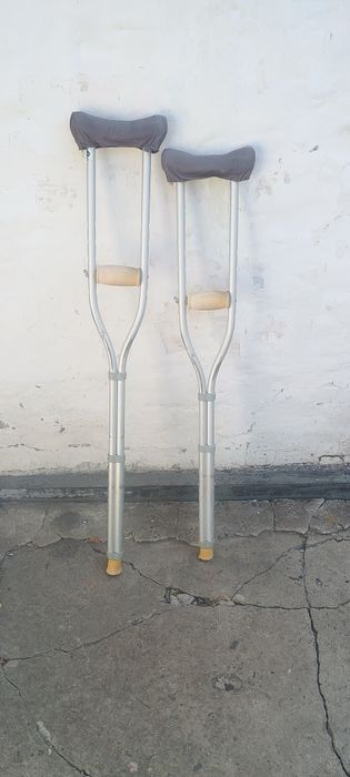 Костилі/милиці 2 пари