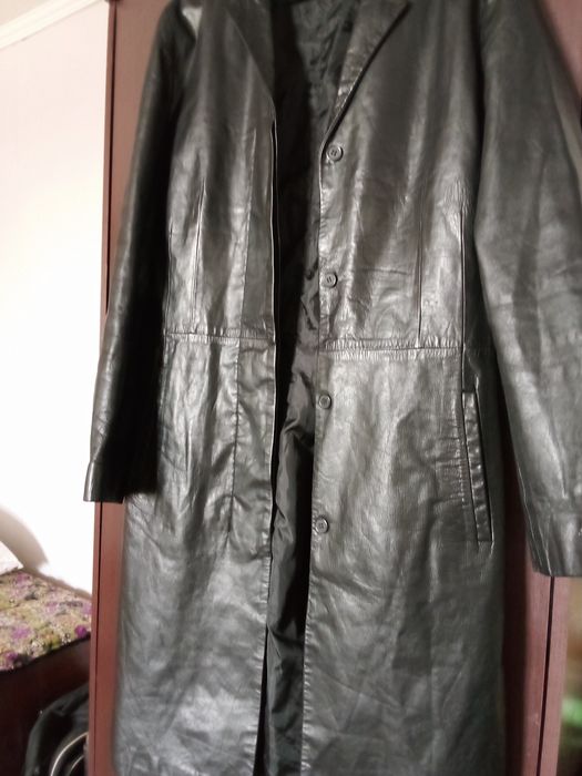 Плащ шкіряний фірми NAFNAF.