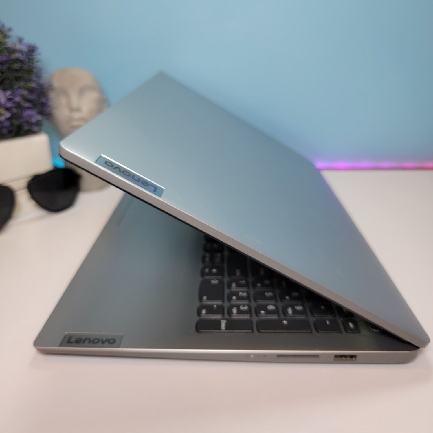Lenovo IdeaPad 2024 / Core i3-1215U / 8ГБ / SSD 256ГБ /Екран Сенсорний