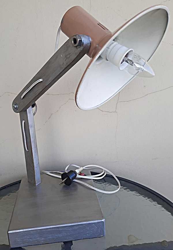 Lampa na biurko projekt " autorski "