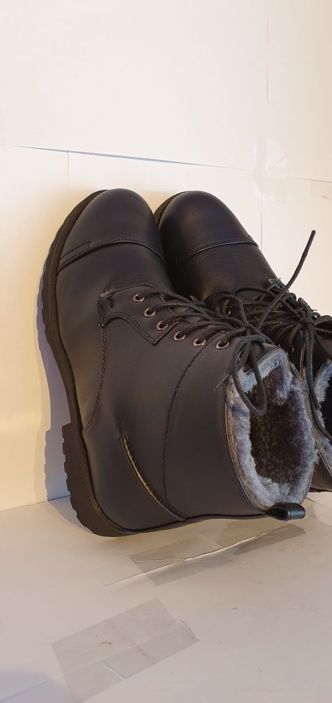 Buty nowe męskie zimowe ocieplane wygodne rozmiar 40