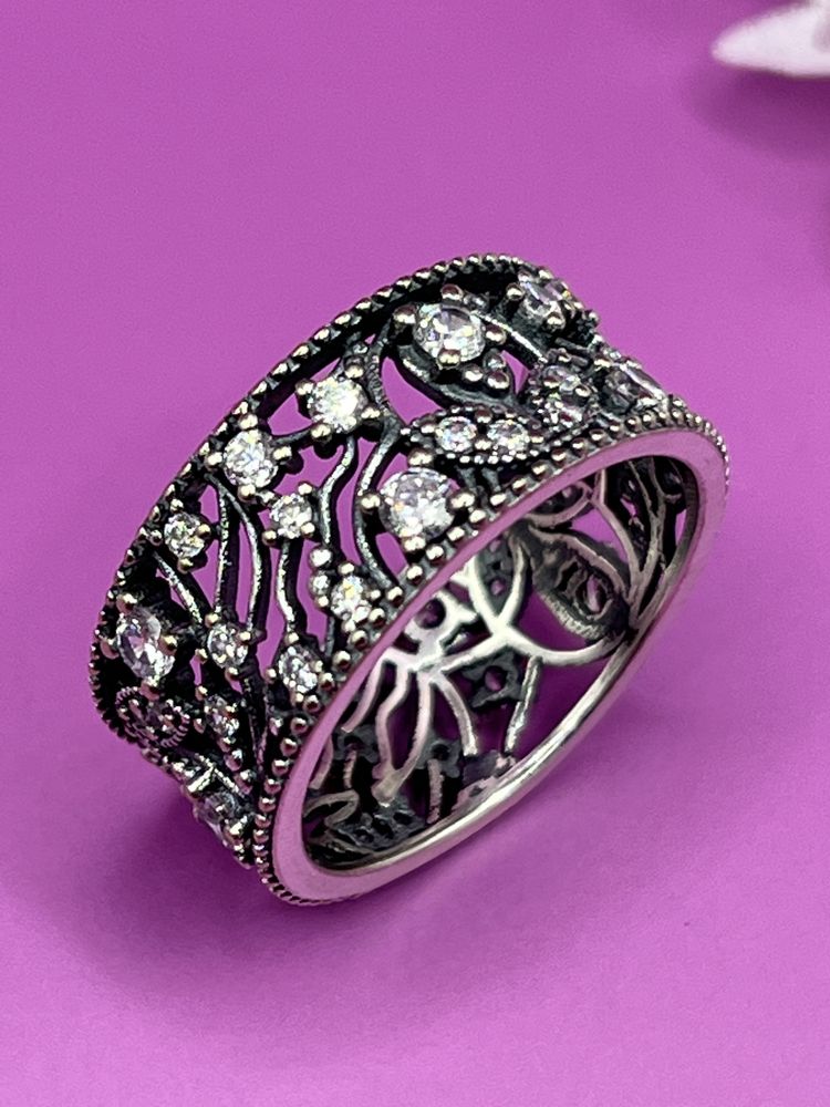 Ажурное серебряное кольцо: Изысканность в каждом элементе