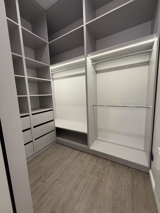 Будинок з газом в Стоянці! Закрите котеджне містечко з озером!