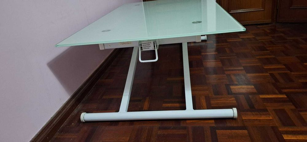 Mesa / Secretária vidro