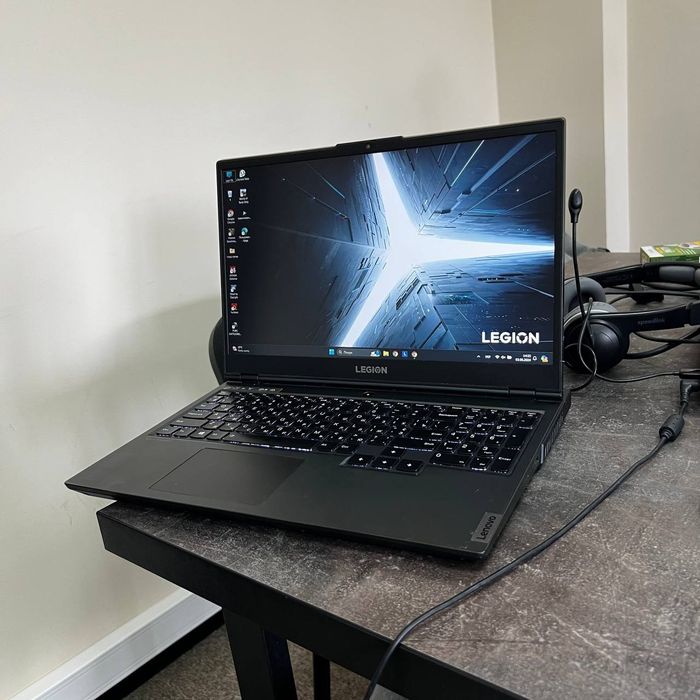Игровой ноутбук  Lenovo legion rtx 2060 Nvidia ssd512gb int