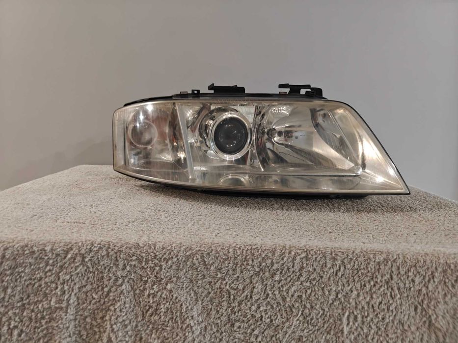 Lampa Prawy Przód Zwykła Audi A6 C5 EUROPA