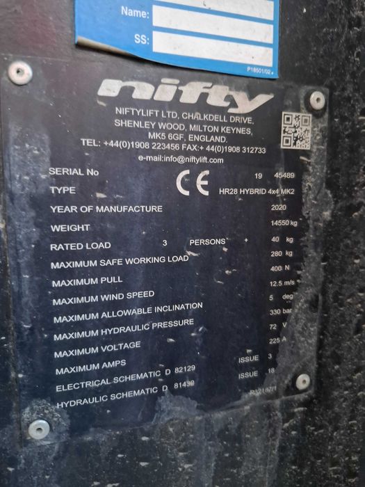 Podnośnik koszowy zwyżka 28m Niftylift HR28 4x4 Hybrid